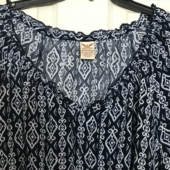 Faded Glory Boho Style Top - Picture 2 of 6